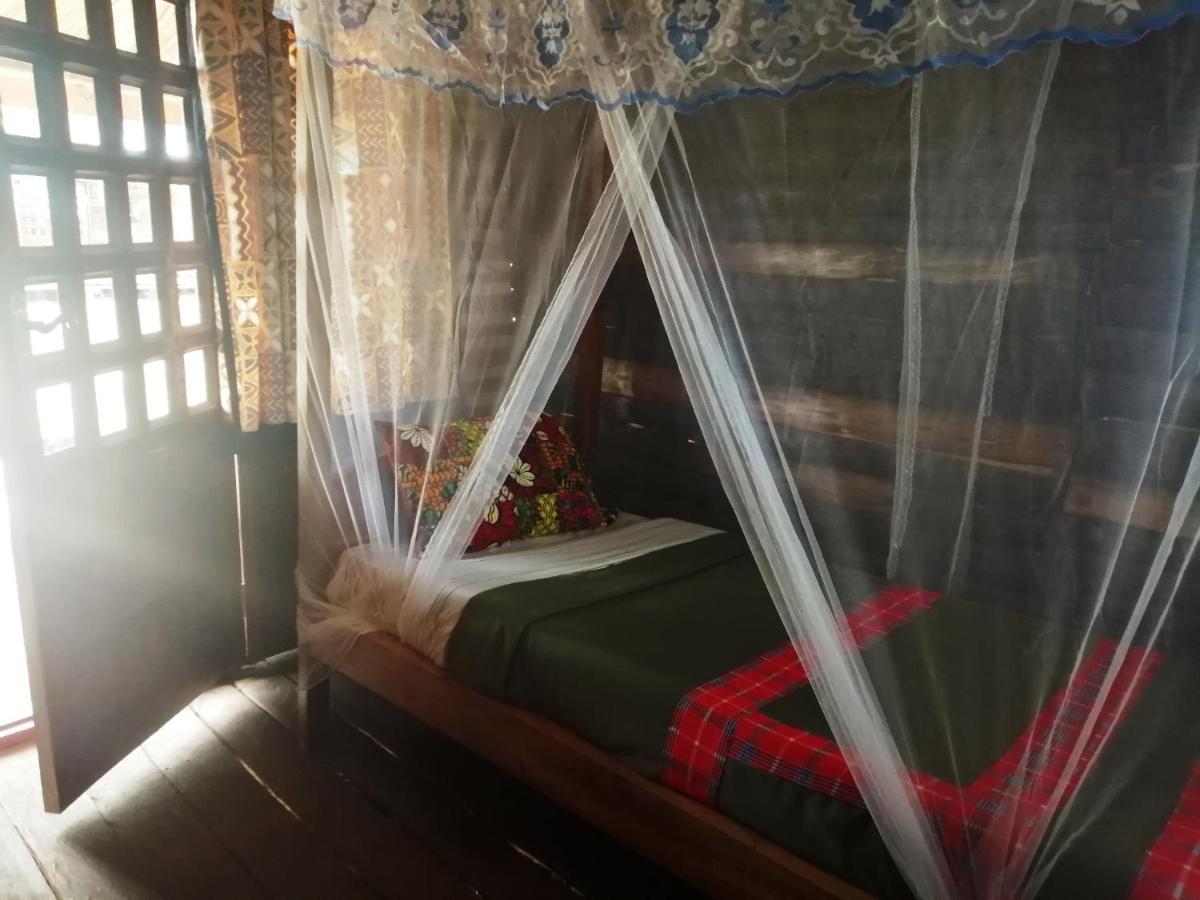 Murchison Backpackers Masindi Dış mekan fotoğraf