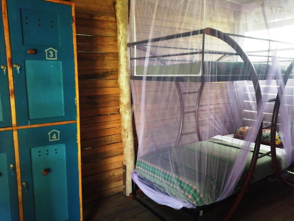 Murchison Backpackers Masindi Dış mekan fotoğraf