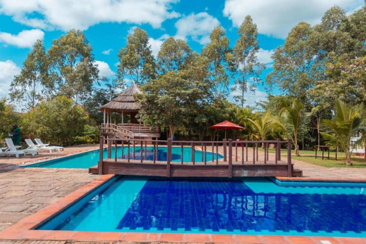 Murchison Backpackers Masindi Dış mekan fotoğraf